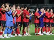 韩国亚运队旅欧9人中5人首发,4人替补待命