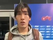 布尼亚明：我父亲以前也踢球；他现在状态很好，看起来像我哥