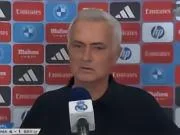 穆里尼奥:球员们配得上我的尊重和掌声