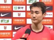 韦世豪:新西兰的强度跟我们联赛不太一样;球队表现不错但丢球太早