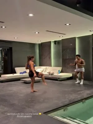 罗德里戈女友晒视频