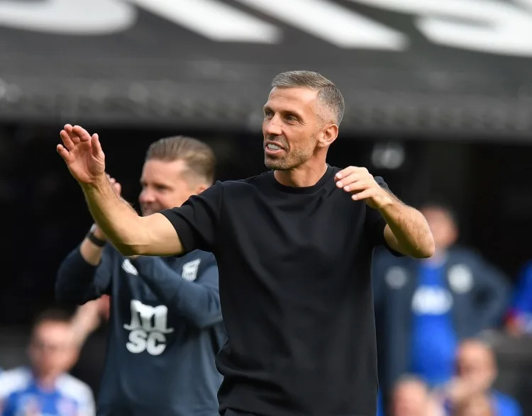 伊镇主帅：被曼联进的前两球很不走运 两轮拿3分的开局不错