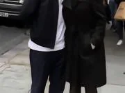 阿隆索妻子晒照