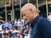 瑞士超又一位主教练下课！草蜢俱乐部周一上午官宣，...