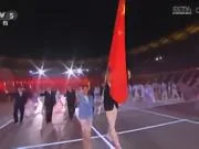 中国亚运代表团入场,胡明轩、吴愉担任旗手