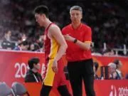 胡明轩谈失利:我们没有对方拼得凶,临场应变也没有对方好