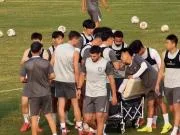 天津日报:在国家队受伤后,目前巴顿还无法参与津门虎队合练