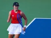王曦雨2-0战胜张帅，中国队实现亚运会网球女单六连冠
