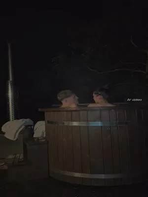加纳乔女友晒视频