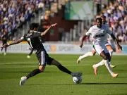 科莫2-0萨索洛，杜维卡斯独中两元